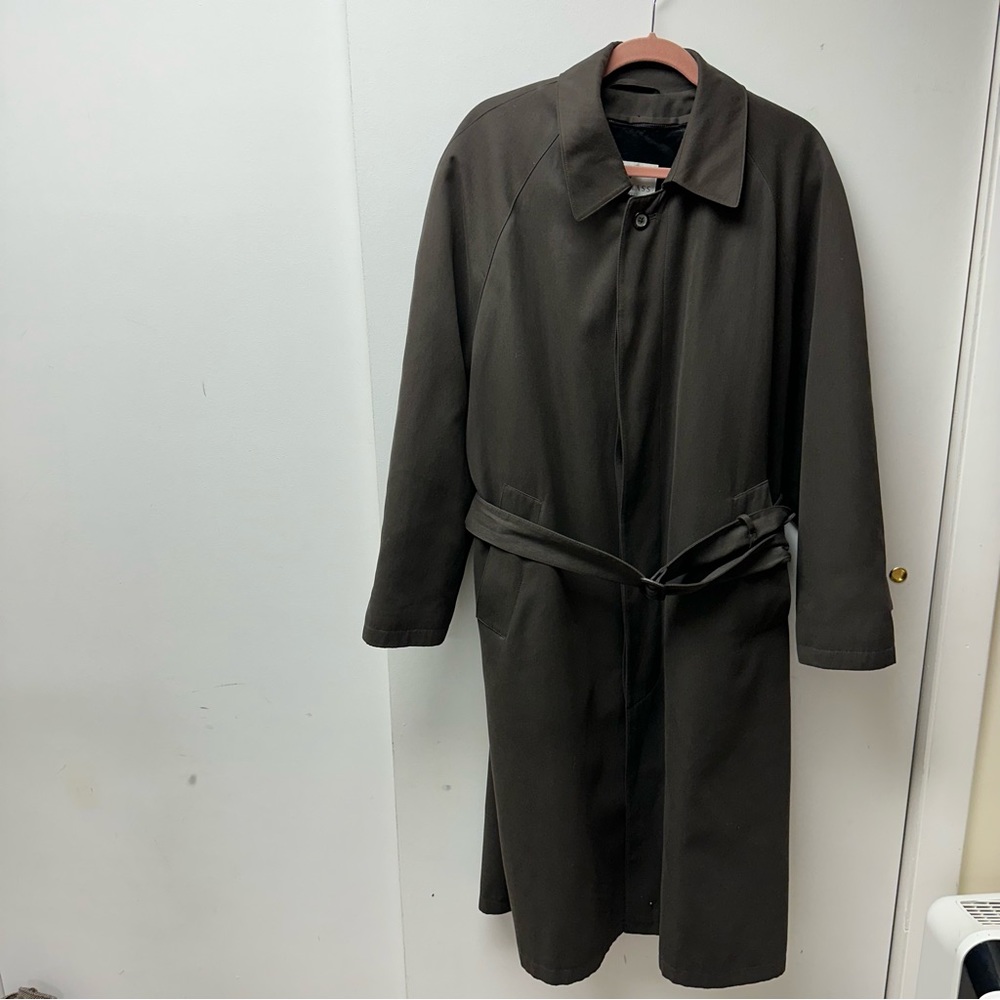 Bill Blass Men's Belted Long Trench Coat 36 Short Tan Removable Insulation Liner